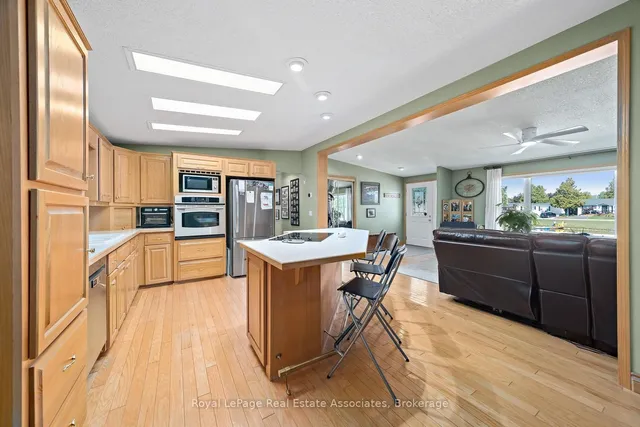 48 Lakeshore Dr, Puslinch 5