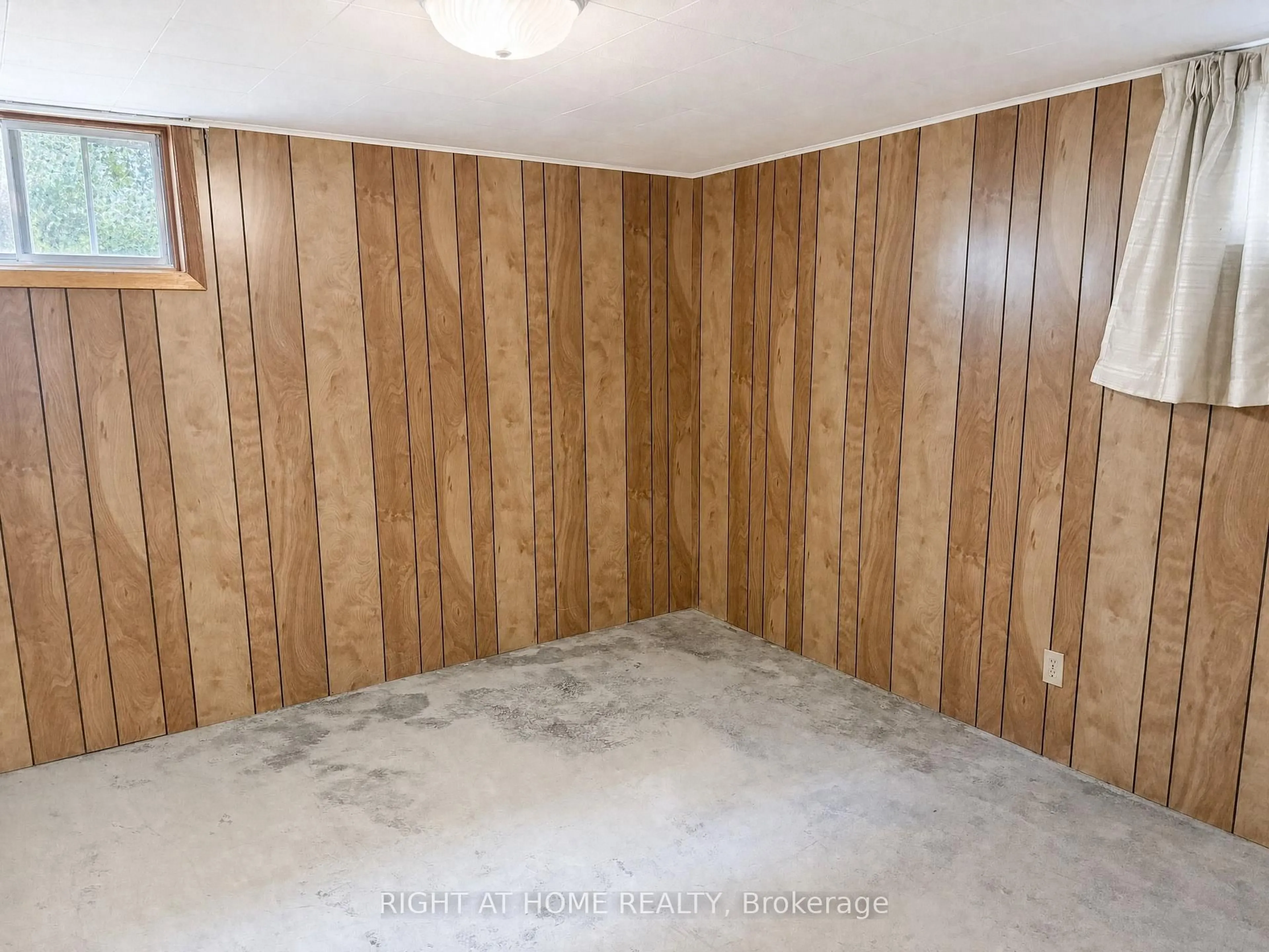 trreb/IMG-X13838450_0b8e29b1-3c0c-485d-bd28-17eb46c3bfe7-l.jpg