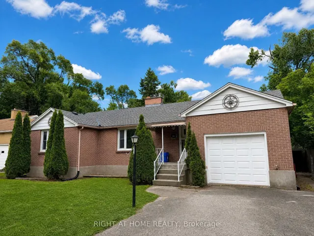 719 Rowntree Ave, London South 3
