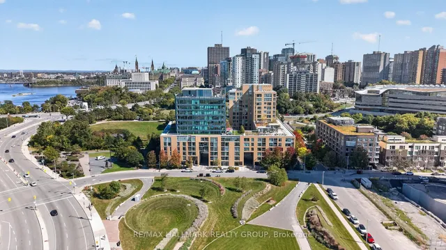 250 Lett St #320, Ottawa 2