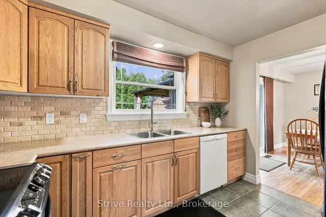 6 Lenore Ave, Cobourg 4