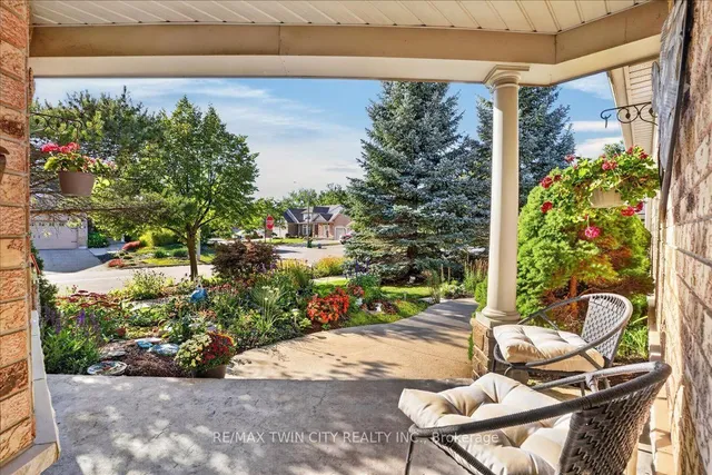 147 Reiber Crt, Waterloo 5