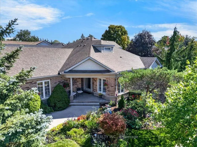 147 Reiber Crt, Waterloo 4