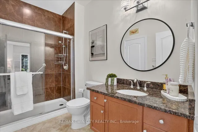 147 Reiber Crt, Waterloo 2