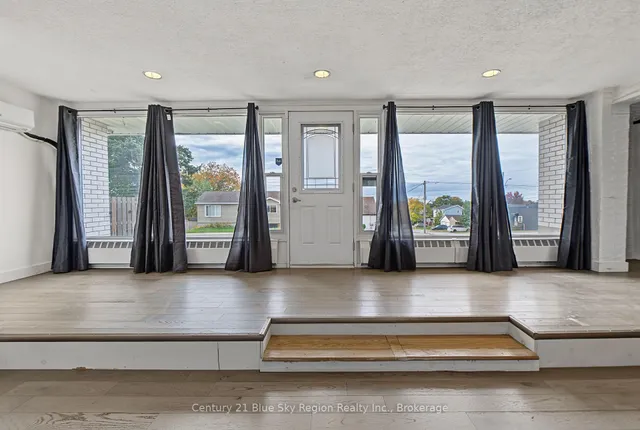 646 High St, North Bay 2