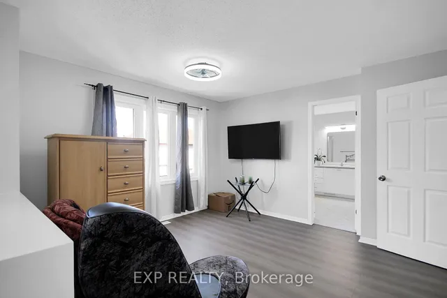 39 Greatwood Cres, Ottawa 3