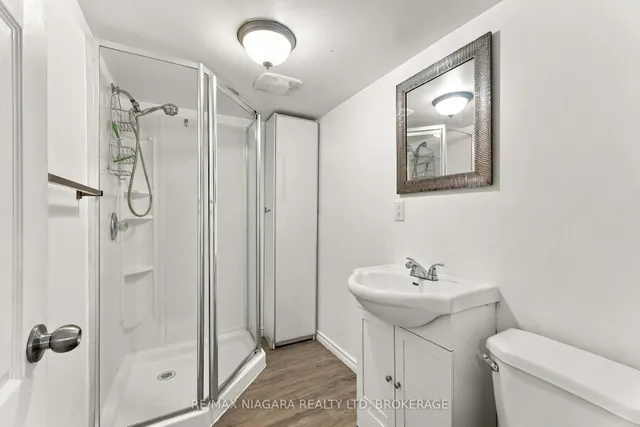 29 Glengarry Rd, St. Catharines 5