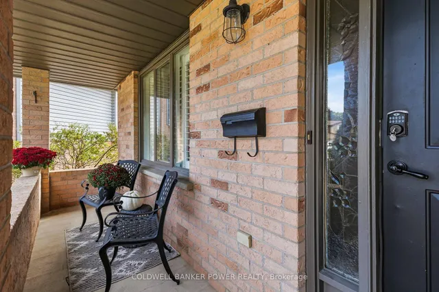 333 Astoria Crt, London North 5