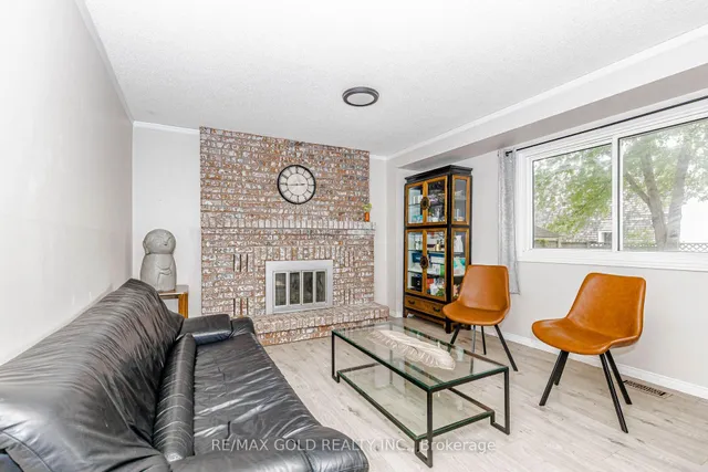 74 Parkplaza Dr, Hamilton 4