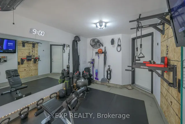 177 Edgevalley Rd #39, London East 2