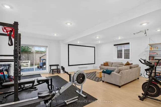 258 Carleton Ave, Ottawa 2