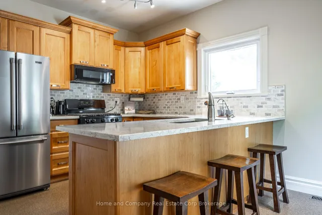 252 Albert St, Stratford 3