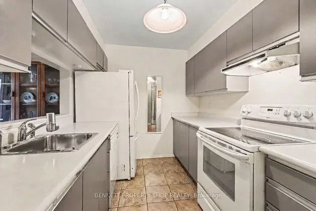 280 Brittany Dr #106, Ottawa 5