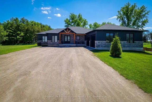 1266 Colborne St, Brantford 5