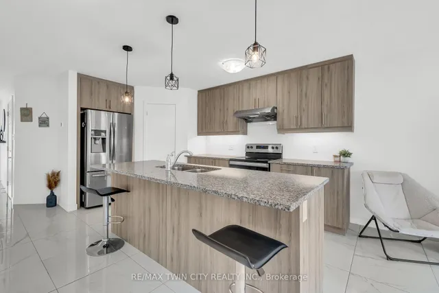 13 Pony Way, Kitchener 4