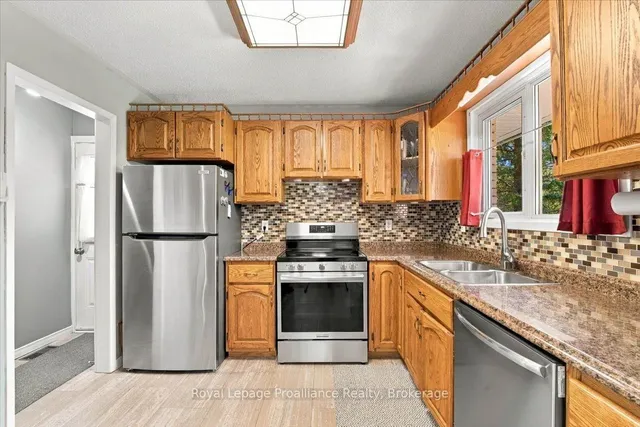 91 Chatterton Valley Cres, Quinte West 2