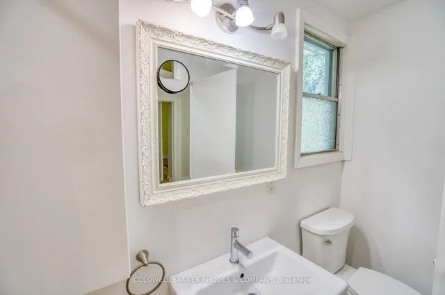 60 Mariposa Ave, Ottawa 4