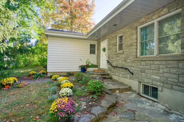 60 Mariposa Ave, Ottawa 2