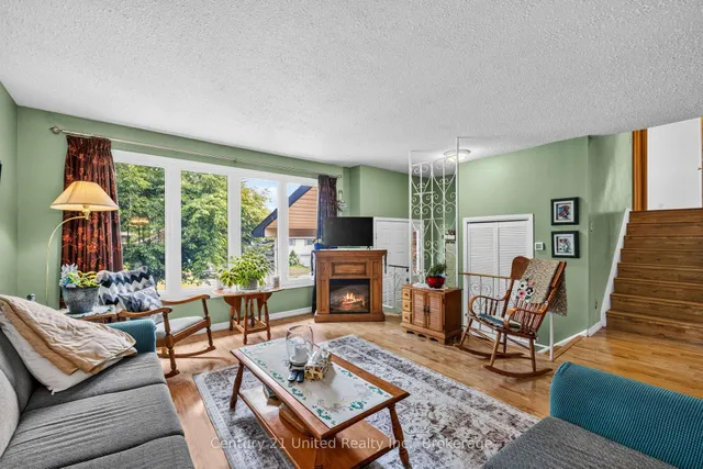 941 Golfview Rd, Peterborough 3