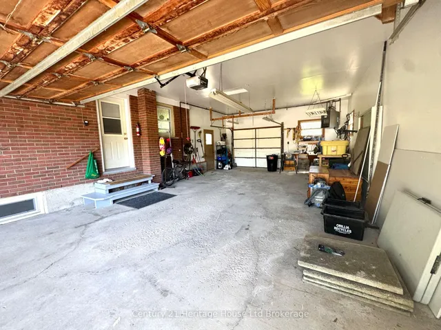 219 Brock St, Zorra 2