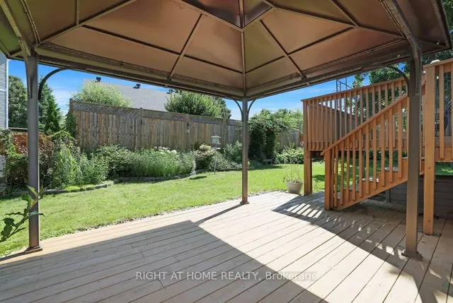 53 Yoho Dr, Kanata 5