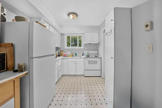 33 Montgomery Blvd, Kingston 2