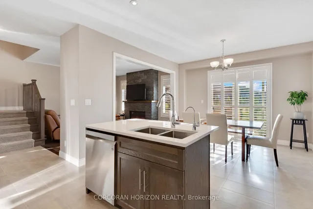 213 Ladyslipper Dr, Waterloo 5
