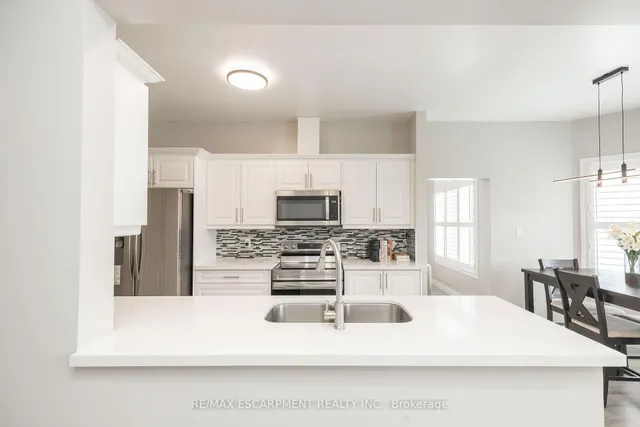 73 Appleblossom Dr, Hamilton 3