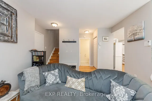 1589 St. Bernard St #505, Ottawa 5