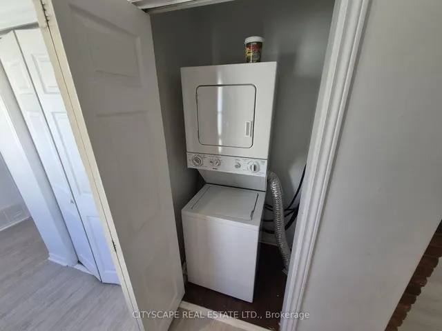 725 Dominion Rd, Fort Erie 5