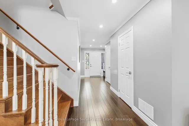 785 Tenth Ave, Hamilton 5
