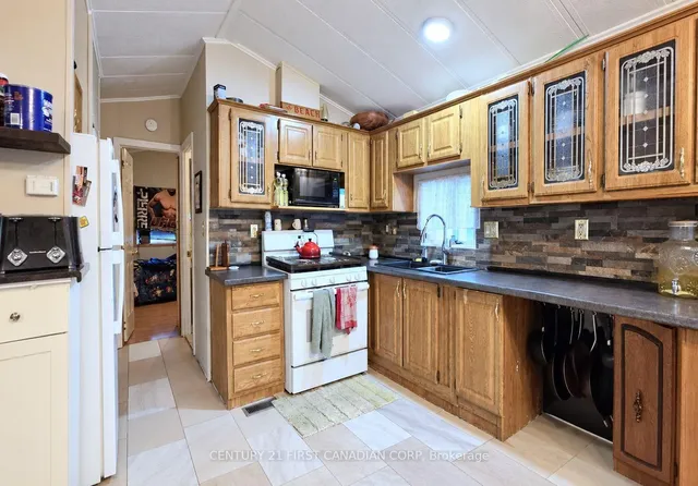 79681 Bluewater Highway, Central Huron 5