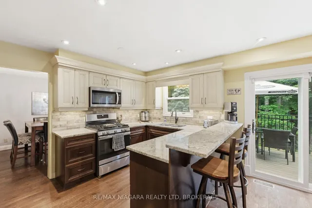 9 Beechnut Crt, Pelham 3