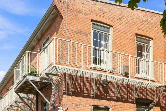 54 Alanson St #202, Hamilton 3