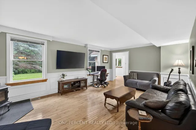 1054 Wolf Grove Rd, Almonte 5