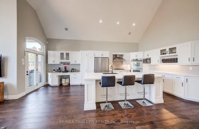 4 Lawren S Harris Dr, Brantford 4