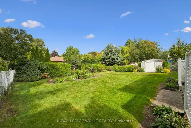 62 Gibson Dr, Kitchener 5