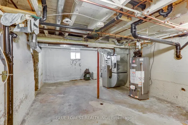 17 McDonald Ave, London North 2