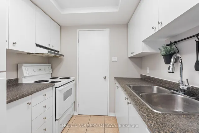 45 Holland Ave #610, Ottawa 3