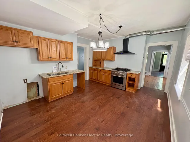 21 Sussex St, Kawartha Lakes 5