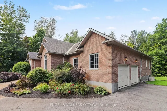 6235 Deermeadow Dr, Ottawa 3