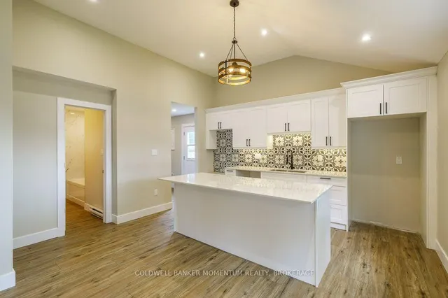 406 Hennepin Ave, Welland 3