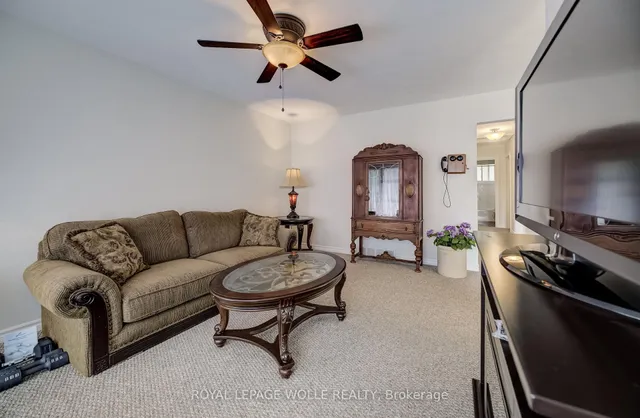 144 Holborn Dr, Kitchener 3