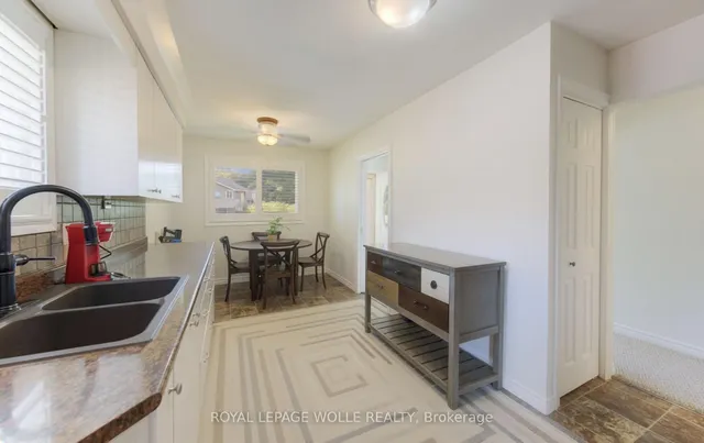 144 Holborn Dr, Kitchener 4
