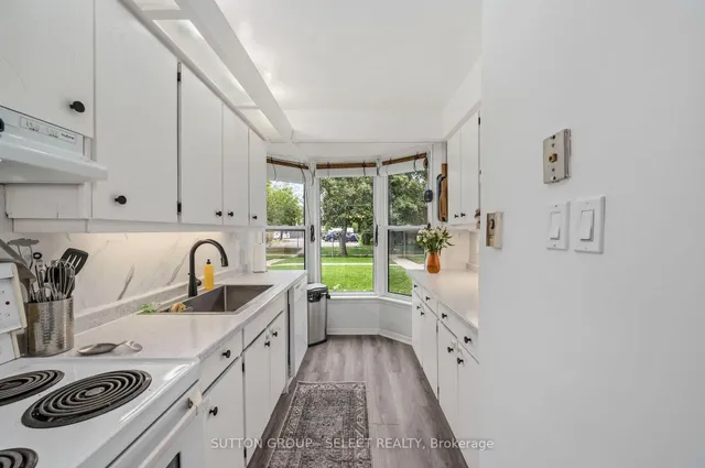 44 Arbour Glen Cres #30, London East 3