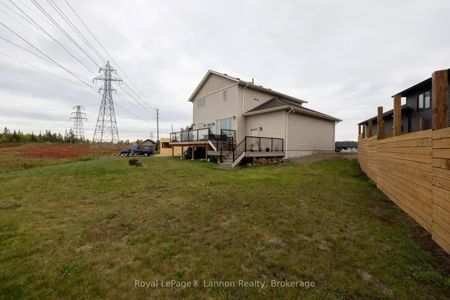 721 Topaz Pl, Thunder Bay 3