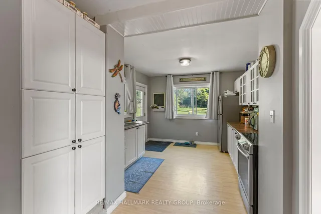 9 James St, Elizabethtown-Kitley 5