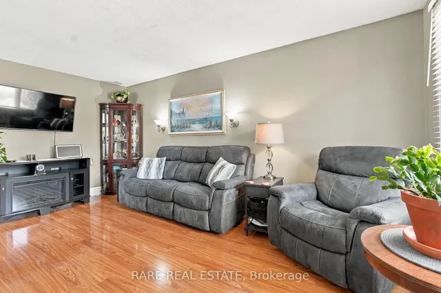 78 Vaubois Pl, London East 4