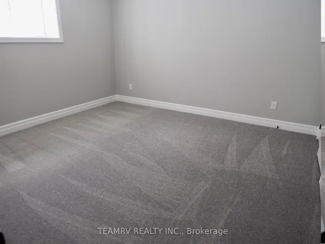 11 Sycamore Dr, Tillsonburg 5
