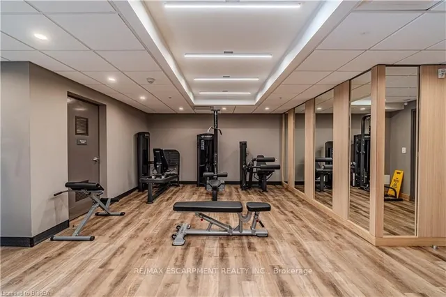 34 Norman St #404, Brantford 2
